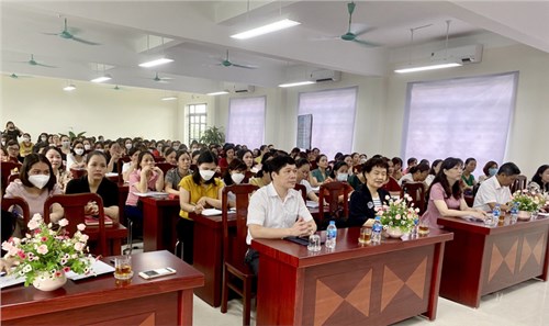 Ngành Giáo dục huyện Gia Lâm tập huấn Giáo dục phát triển tình cảm và kỹ năng xã hội cho trẻ trong cơ sở giáo dục mầm non.